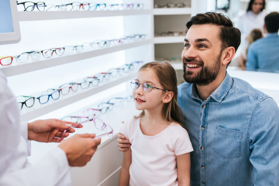 When should kids go to a pediatric eye doctor? Recommended Comprehensive Eye Exam Schedule for Children